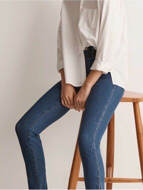 Madewell 11” Roadtripper High-Rise Slim Jeans in Dark Blue T29